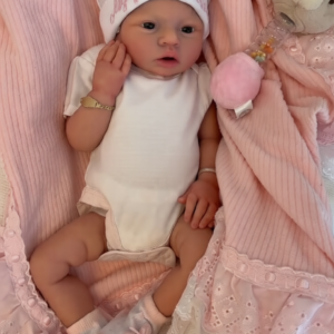 Beautiful Realistic Reborn Baby Girl Doll_susan